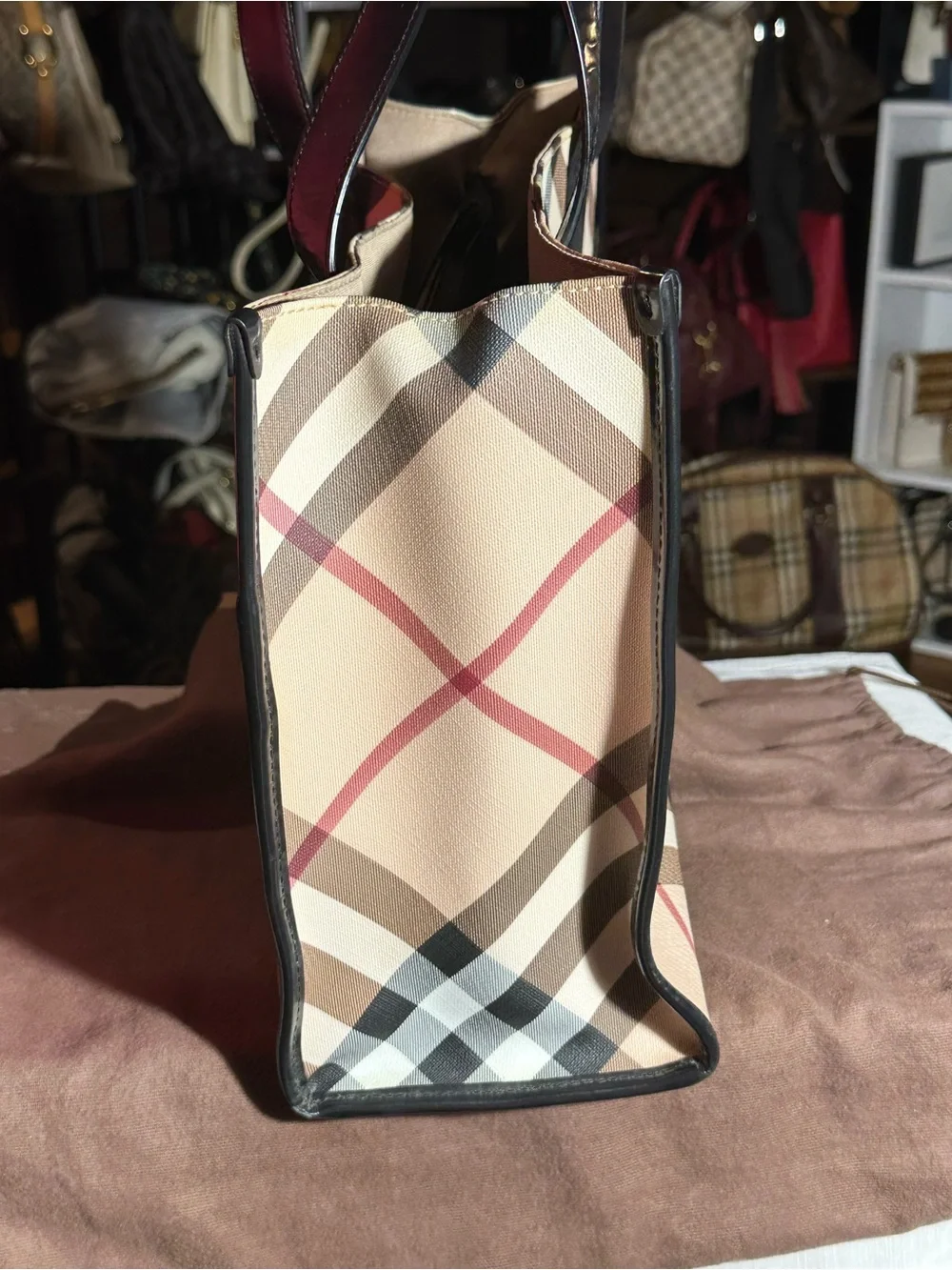 Burberry Beige Large Nova Check Tote with Black Trim and Red Accents - Picture 3 of 9